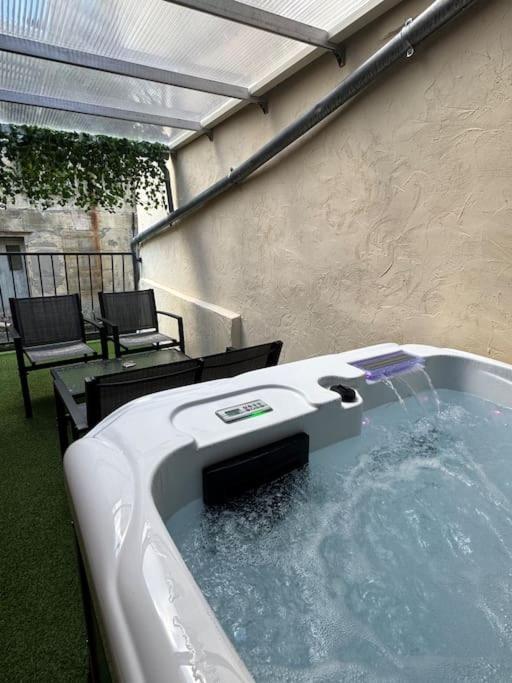 Luxury - Havre De Paix Avec Jacuzzi Prive *