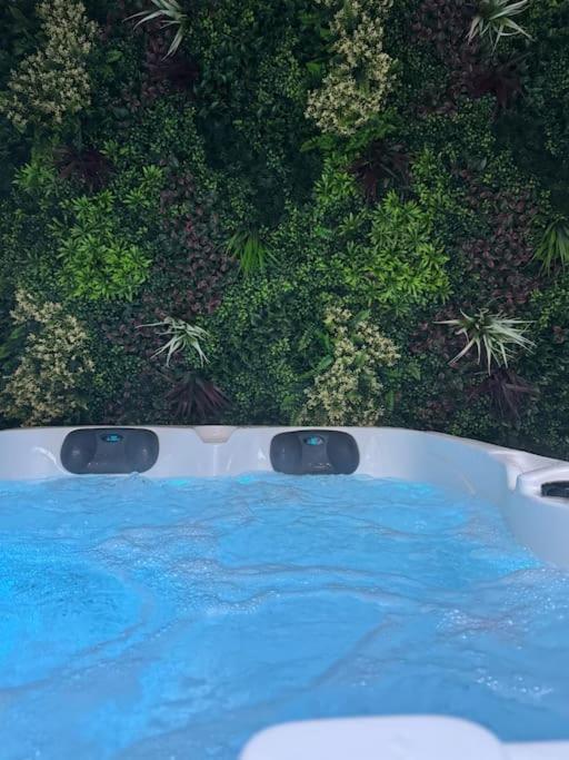 Luxury - Havre De Paix Avec Jacuzzi Prive Apartment